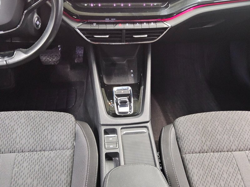 Škoda Octavia Kombi 2.0 TDI automatik Style • ACC • AHK — 6