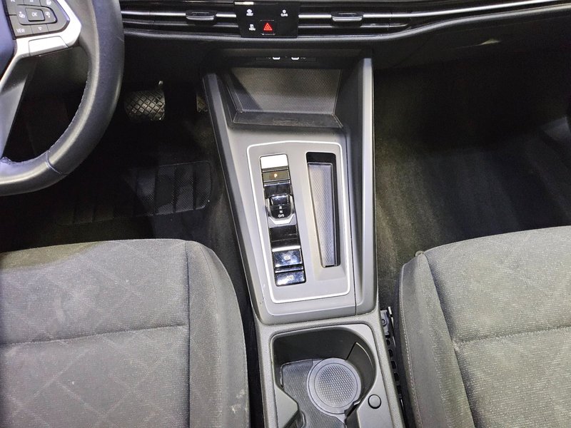 Volkswagen Golf 8 Variant 2.0 TDI automatik Life • koža • Full LED — 6