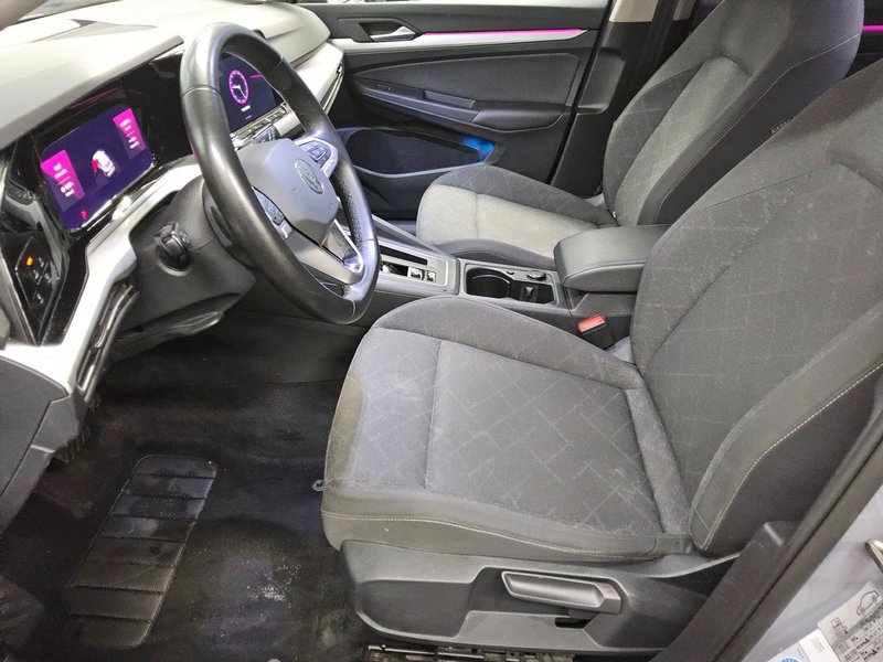 Volkswagen Golf 8 Variant 2.0 TDI automatik Life • koža • Full LED — 9