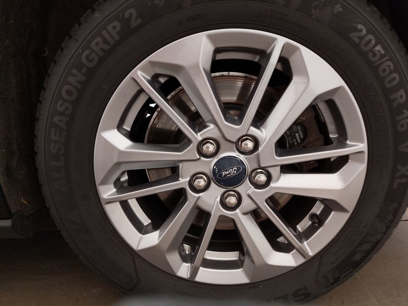 Ford Focus Turnier 1.5 TDCi Titanium X automatik • LED • digitalni instrumenti — 14