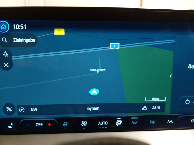 Ford Focus Turnier 1.5 TDCi Titanium X automatik • LED • digitalni instrumenti — 19