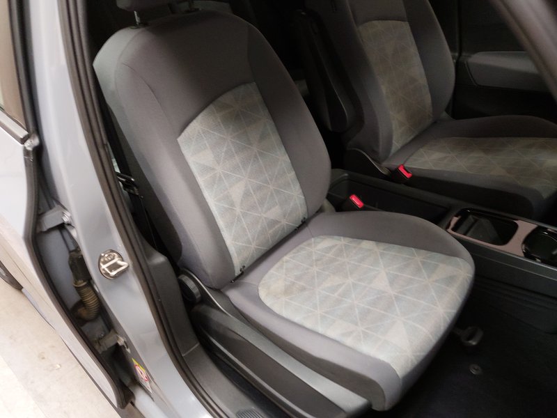 Volkswagen ID.3 Pro Performance • LED • navigacija — 10