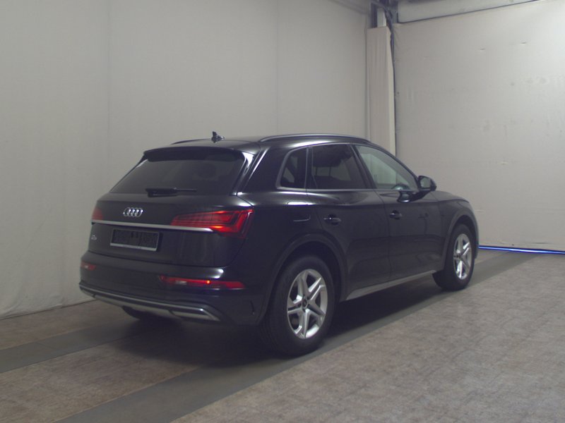 Audi Q5 35 TDI automatik advanced • Full LED • električna peta vrata — 4