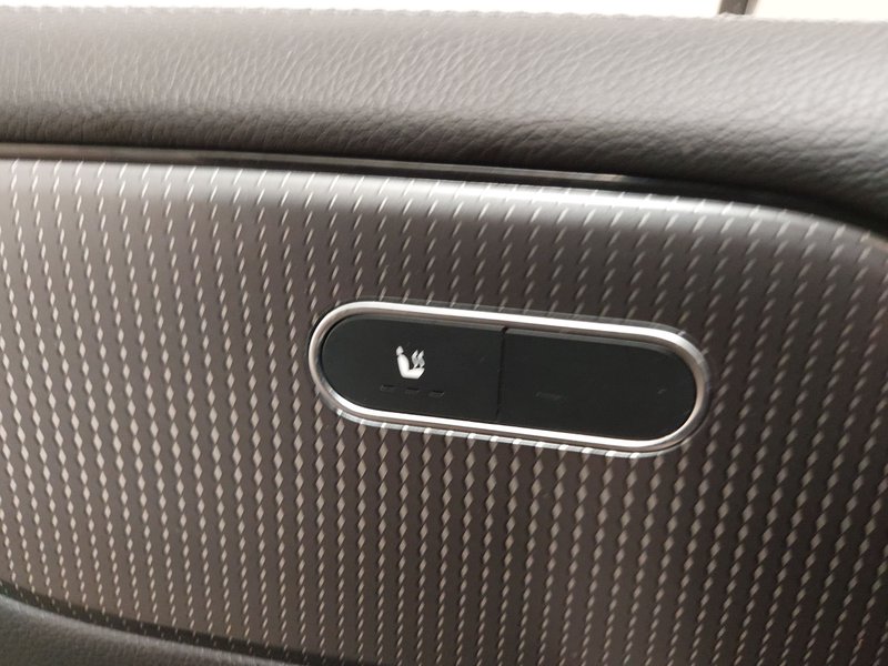 Mercedes-Benz GLB 200 d automatik Progressive • električna peta vrata • Full LED — 15