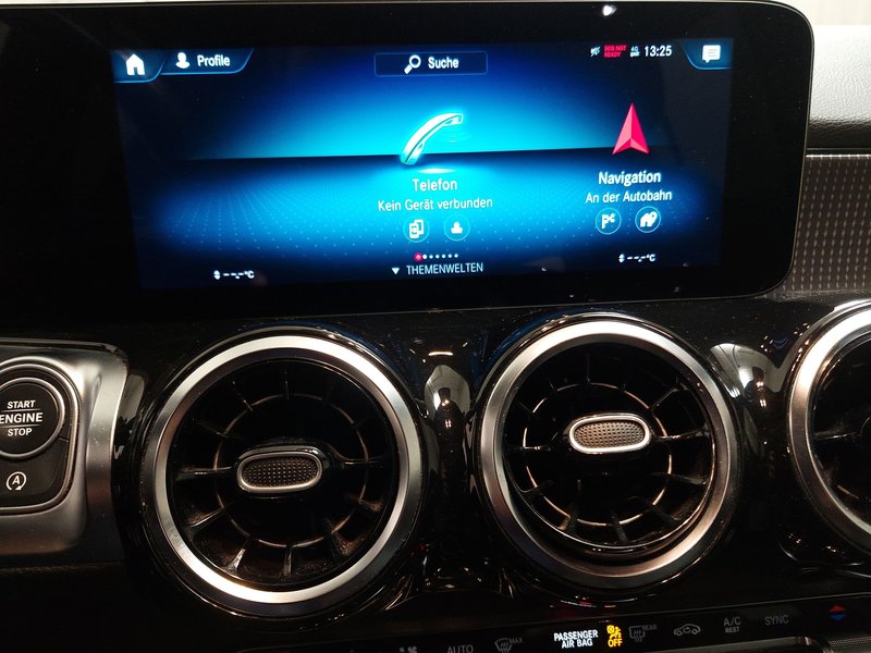 Mercedes-Benz GLB 200 d automatik Progressive • električna peta vrata • Full LED — 18