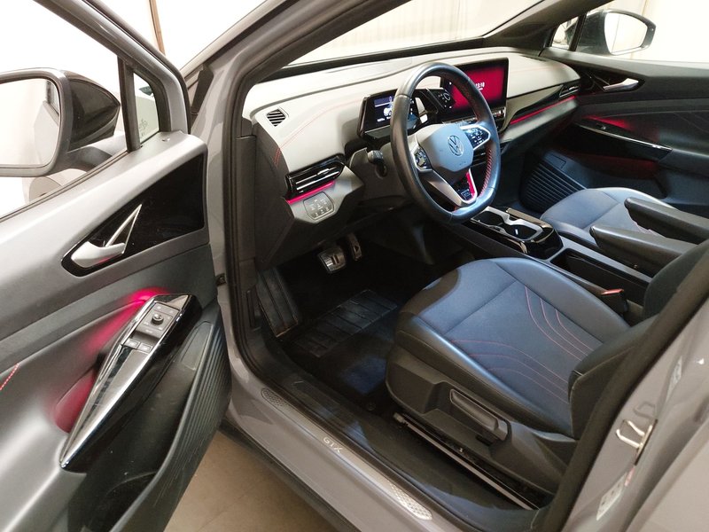 Volkswagen ID.4 GTX 4MOTION • AHK • bežično punjenje — 9