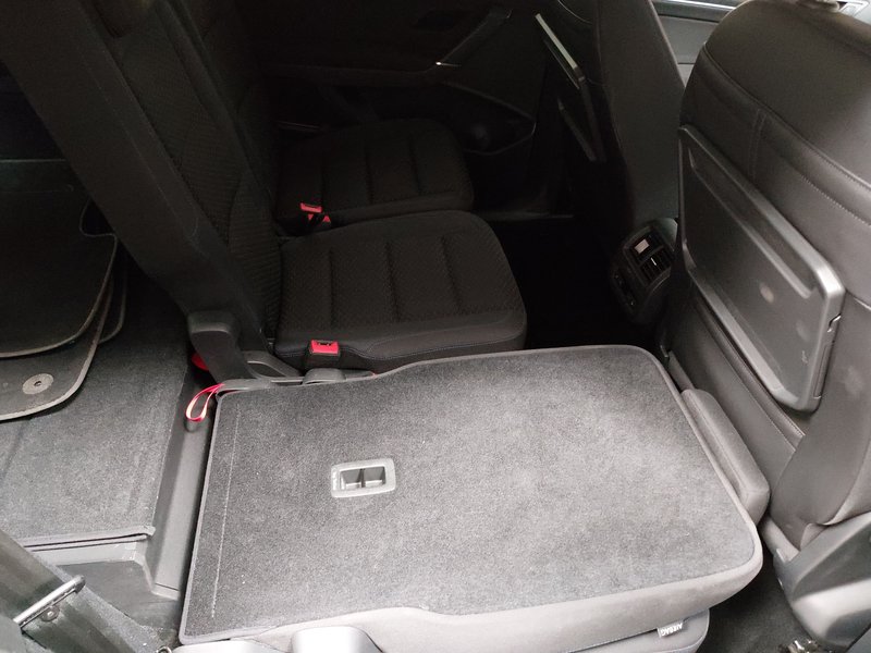 Volkswagen Touran 2.0 TDI automatik • ACC — 23