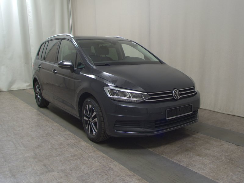 Volkswagen Touran 2.0 TDI automatik • ACC — 3