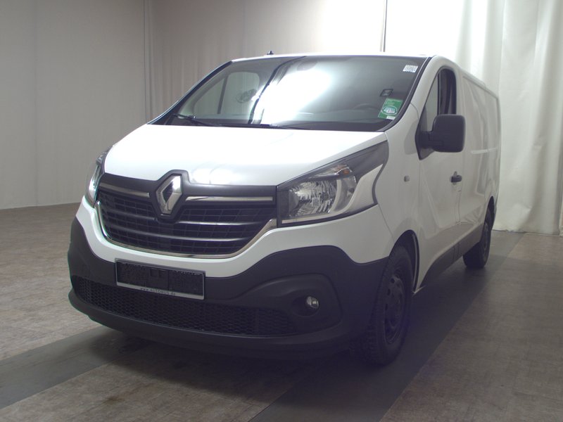 Renault Trafic L1H1 2.0 dCi • AHK — 2