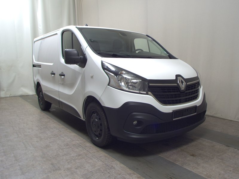 Renault Trafic L1H1 2.0 dCi • AHK — 3