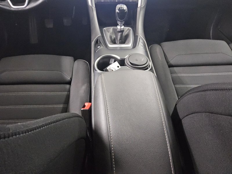 Ford Mondeo Turnier 2.0 EcoBlue Titanium • AHK • Full LED — 6