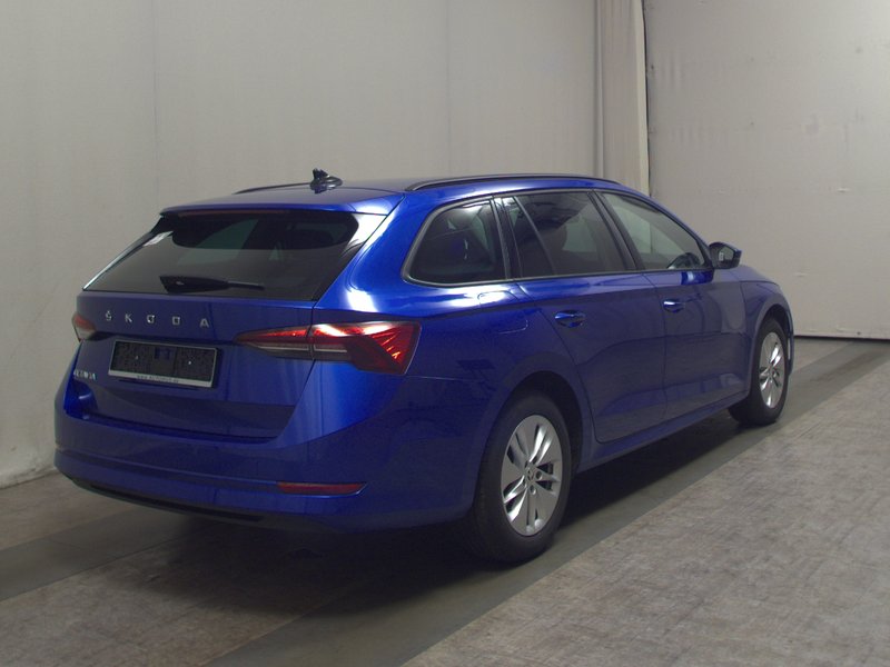 Škoda Octavia Combi 2.0 TDI Ambition • LED — 4