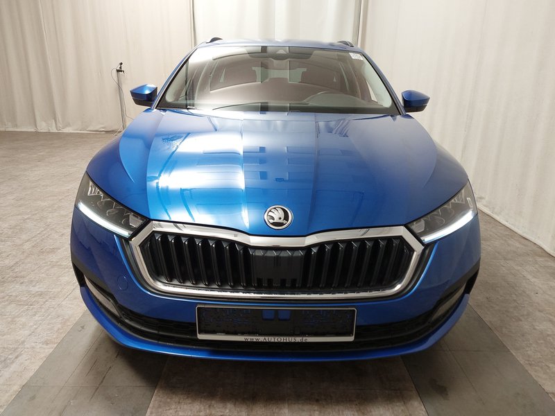 Škoda Octavia Combi 2.0 TDI Ambition • LED — 9