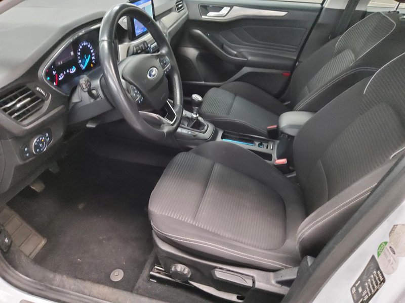 Ford Focus Turnier 1.5 EcoBlue Titanium • 360° kamera • bežično punjenje — 8