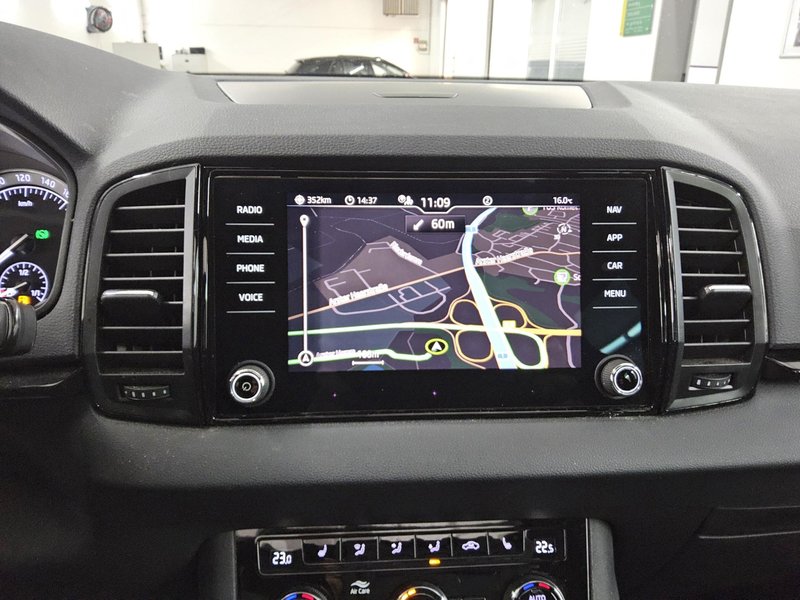 Škoda Karoq 2.0 TDI 4x4 automatik SportLine • ACC • AHK — 7