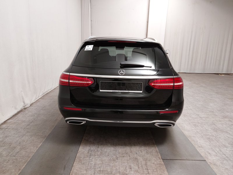 Mercedes-Benz E 200 d karavan automatik Avantgarde • ACC • zračno ogibanje — 14