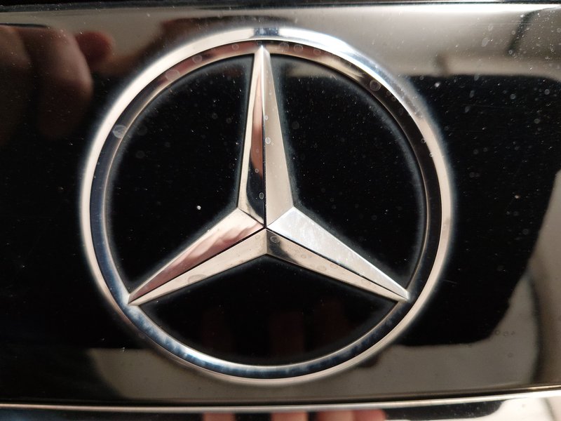 Mercedes-Benz E 200 d karavan automatik Avantgarde • ACC • zračno ogibanje — 18