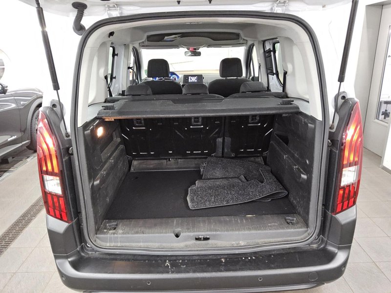 Peugeot Rifter Active • Tempomat • Senzori za parkiranje straga — 11