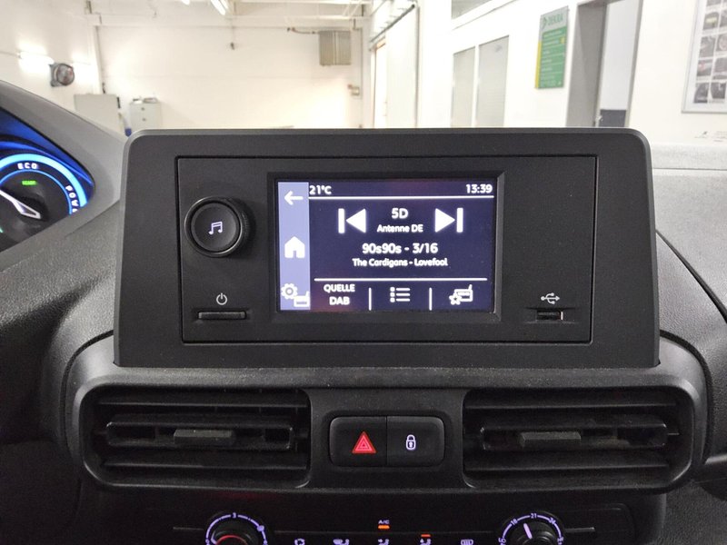 Peugeot Rifter Active • Tempomat • Senzori za parkiranje straga — 7