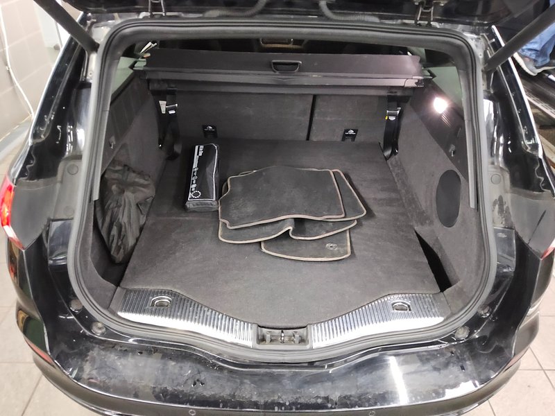 Ford Mondeo Turnier 2.0 EcoBlue automatik • LED • navi — 11