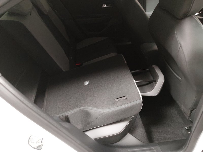 Opel Mokka-e Elegance • Full LED — 11