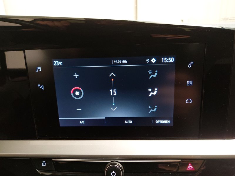 Opel Mokka-e Elegance • Full LED — 17