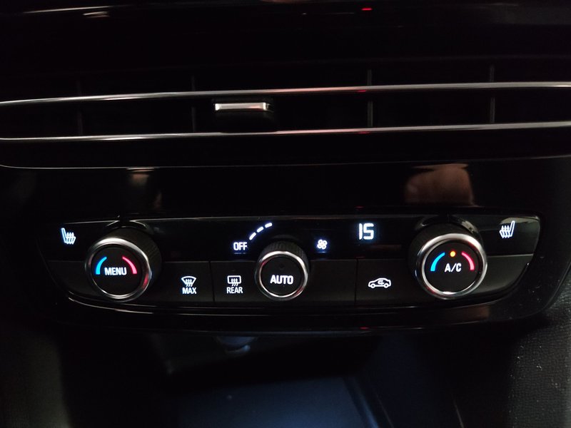 Opel Mokka-e Elegance • Full LED — 19
