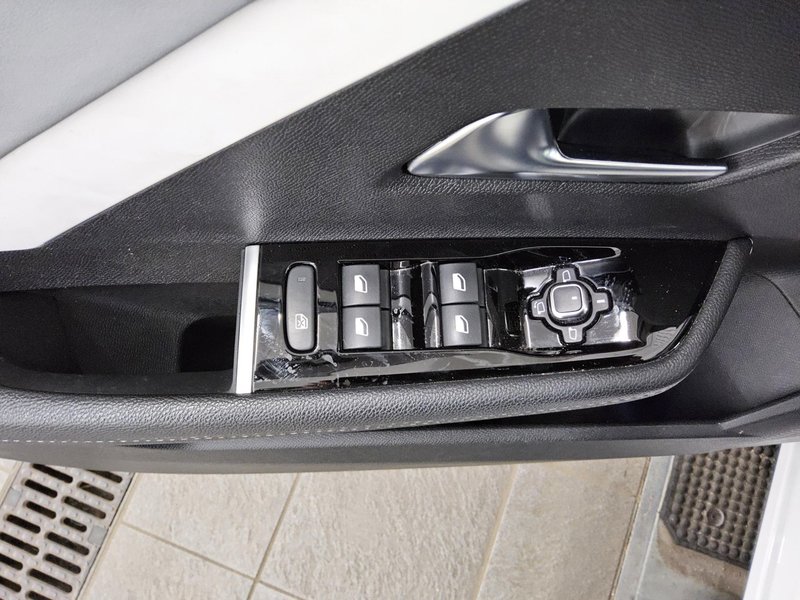 Opel Astra ST 1.2 Turbo Elegance • 360° kamera • Full LED — 10