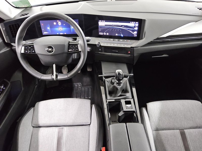 Opel Astra ST 1.2 Turbo Elegance • 360° kamera • Full LED — 5