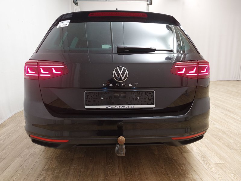 VW Passat Variant 2.0 TDI Business automatik • bežično punjenje • masaža — 14