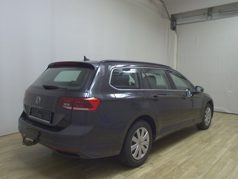 Volkswagen Passat Variant 2.0 TDI automatik Business • ACC • AHK — 4