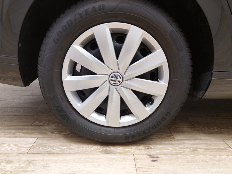 Volkswagen Passat Variant 2.0 TDI automatik Business • ACC • AHK — 8
