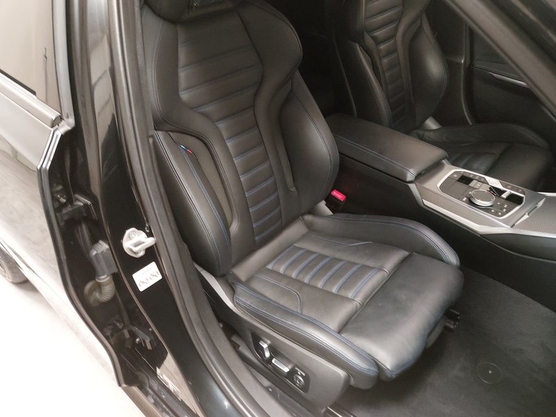 BMW 330d Touring xDrive M Sport automatik • AHK • HUD — 10