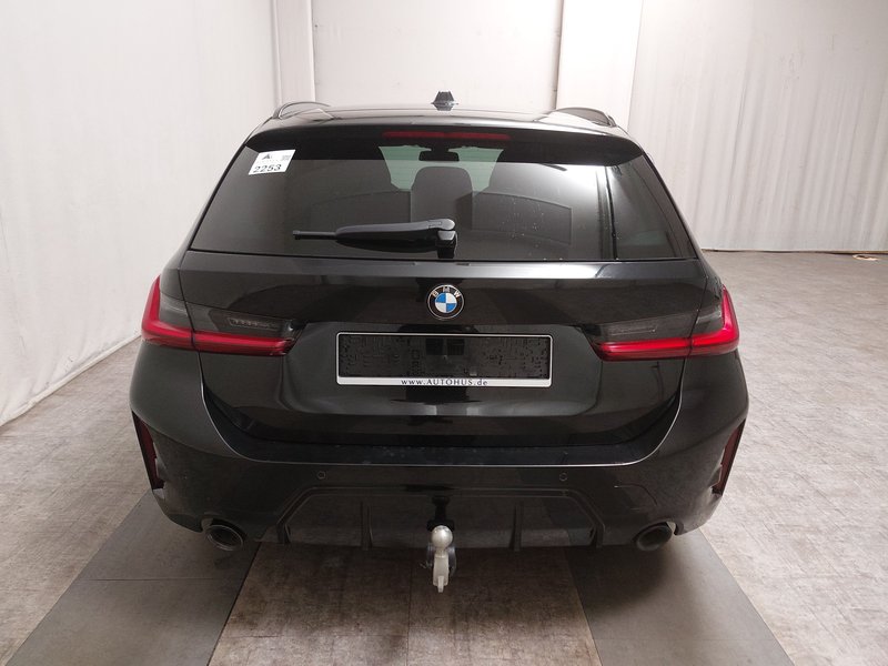 BMW 330d Touring xDrive M Sport automatik • AHK • HUD — 14