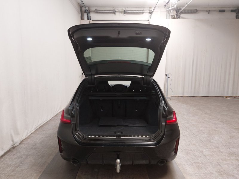 BMW 330d Touring xDrive M Sport automatik • AHK • HUD — 15