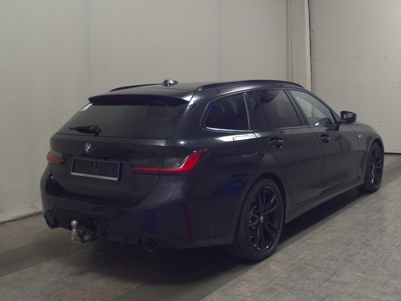 BMW 330d Touring xDrive M Sport automatik • AHK • HUD — 4