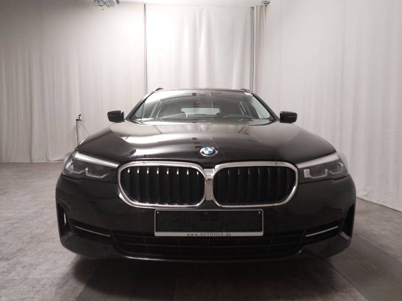 BMW 520d Touring automatik • HUD • ACC — 10