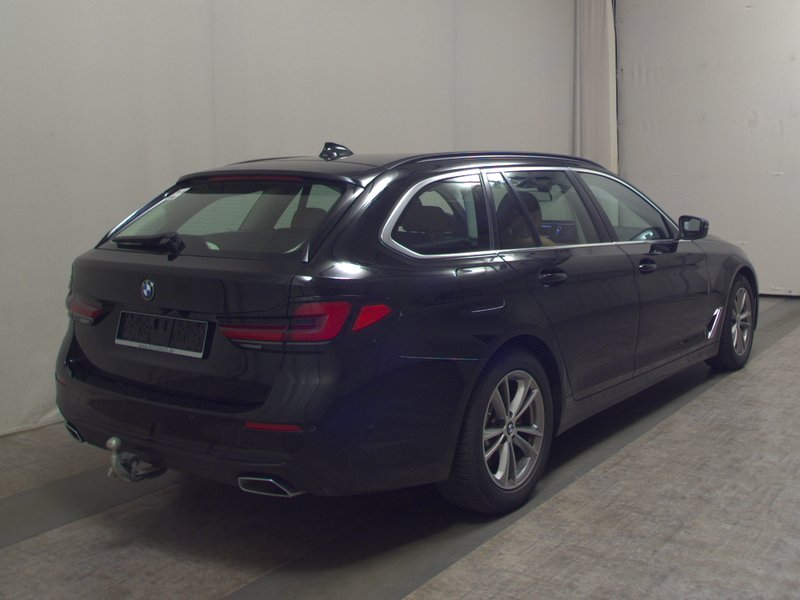 BMW 520d Touring automatik • HUD • ACC — 4