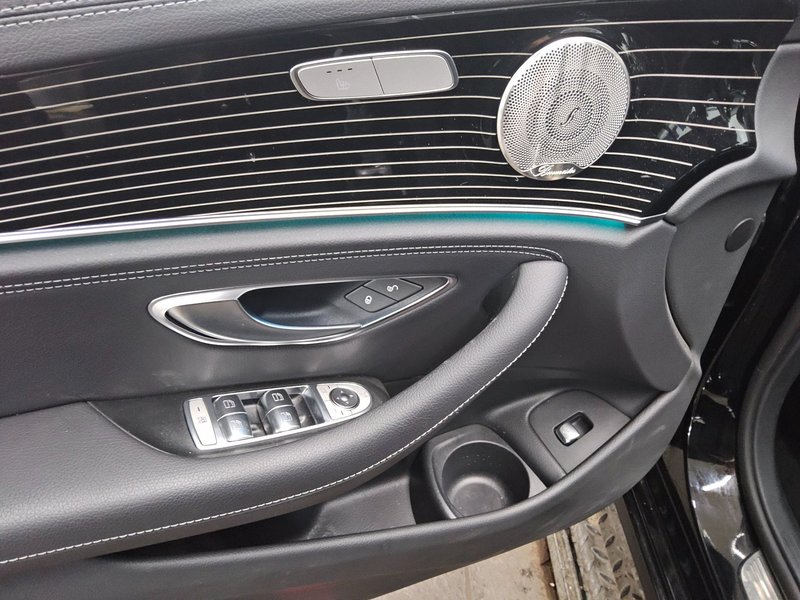 Mercedes-Benz E 300 de 4MATIC karavan automatik Avantgarde • ACC — 10