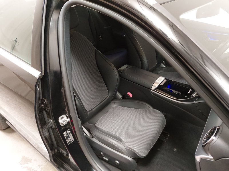 Mercedes-Benz C 200 d karavan automatik Avantgarde • Full LED — 10