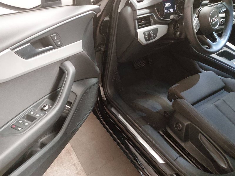 Audi A4 Avant 35 TDI automatik • LED — 14