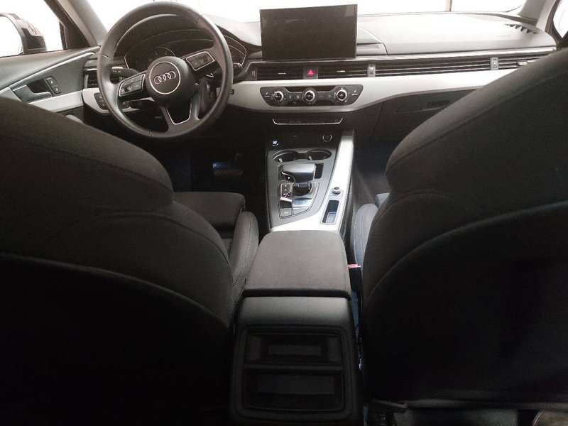 Audi A4 Avant 35 TDI automatik • LED — 16