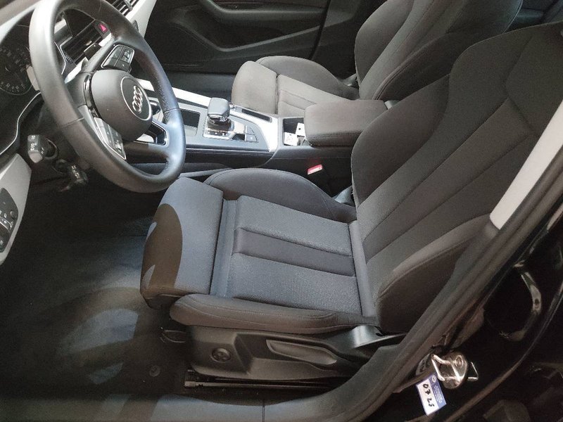 Audi A4 Avant 35 TDI automatik • LED — 6