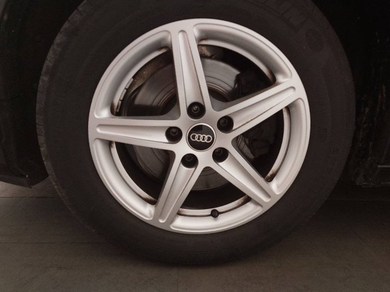 Audi A4 Avant 35 TDI automatik • LED — 9