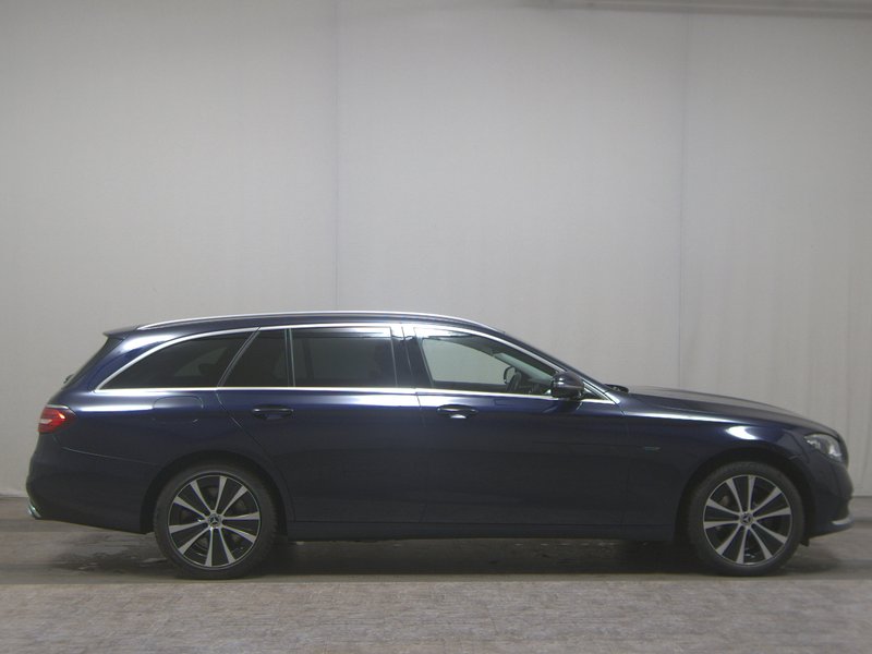 Mercedes-Benz E 300 de 4MATIC karavan automatik Avantgarde • panorama • ACC