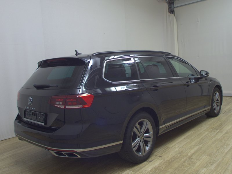 Volkswagen Passat Variant 2.0 TDI 4MOTION automatik R-Line • koža • ACC — 4