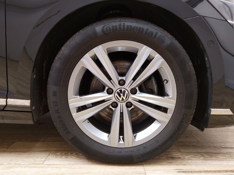 Volkswagen Passat Variant 2.0 TDI 4MOTION automatik R-Line • koža • ACC — 8