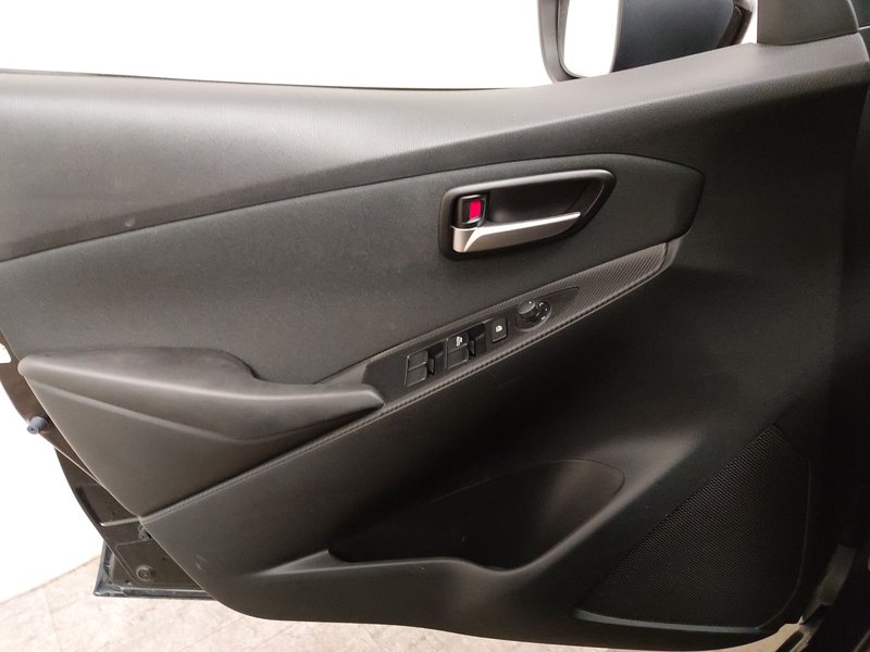 Mazda 2 SKYACTIV-G Hybrid Homura • LED — 5