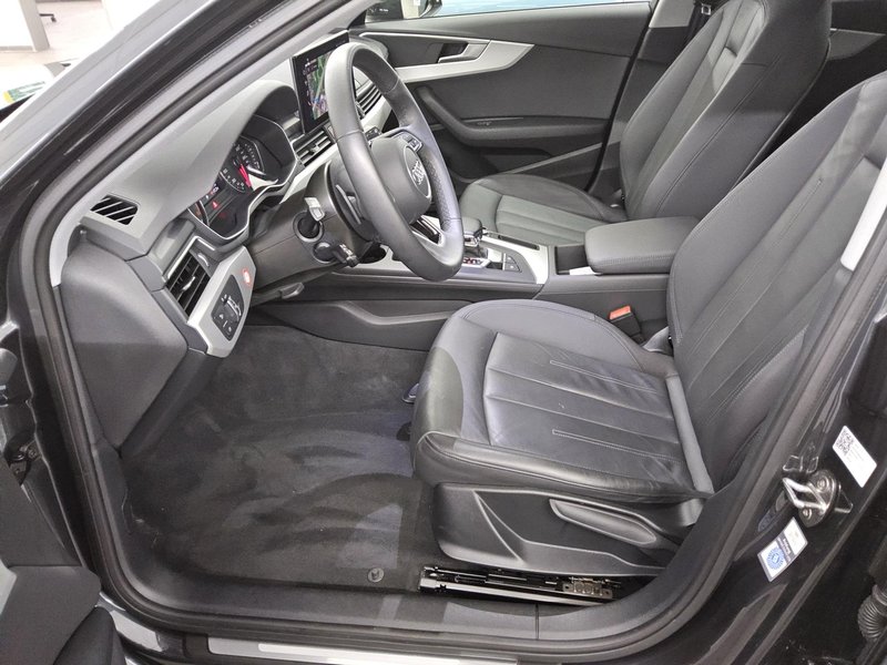 Audi A4 Avant 35 TDI automatik • koža • Full LED — 8