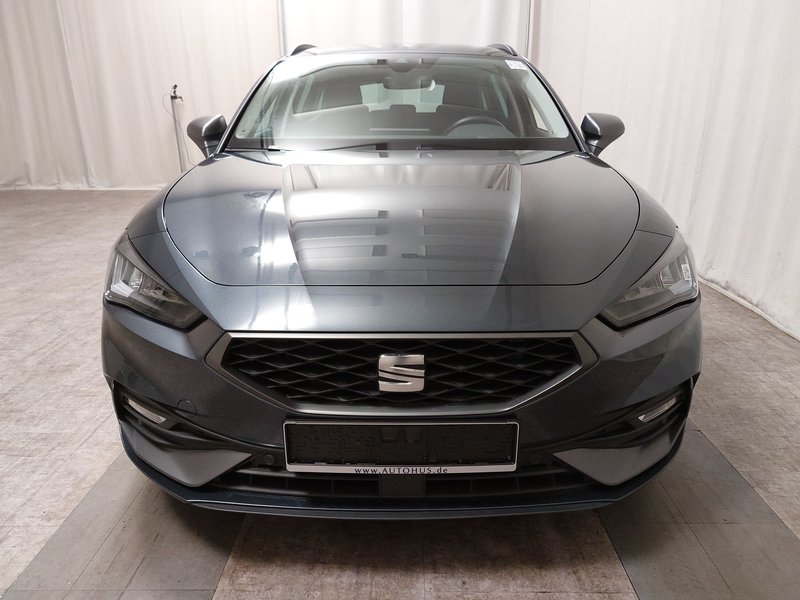 SEAT Leon Sportstourer 2.0 TDI FR-Line automatik • ACC • kuka za vuču — 9